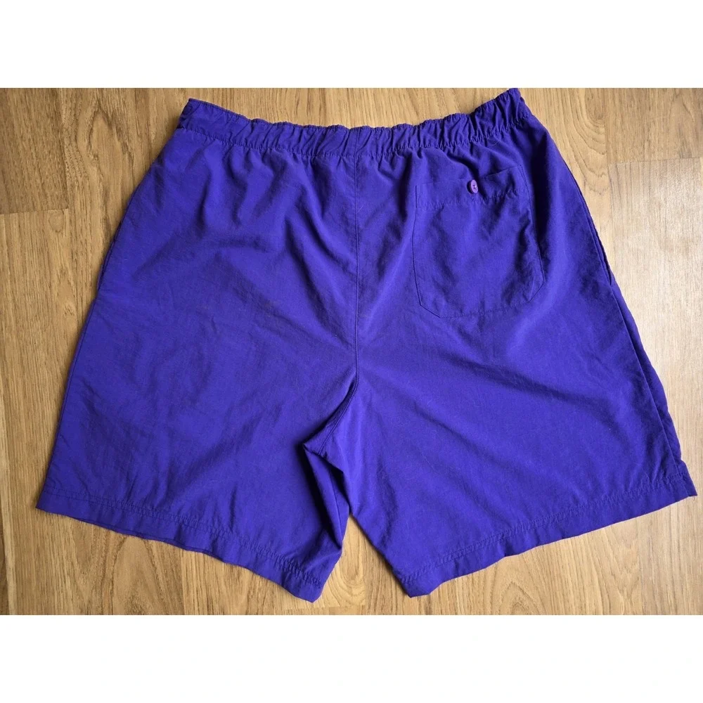 Vintage Nike Pleated‎ Shorts Purple Size Medium Nylon 90s Elastic Athletic
